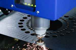 Plasma Cutting vs Laser Cutting: Which is the Better Cutting Procedure?